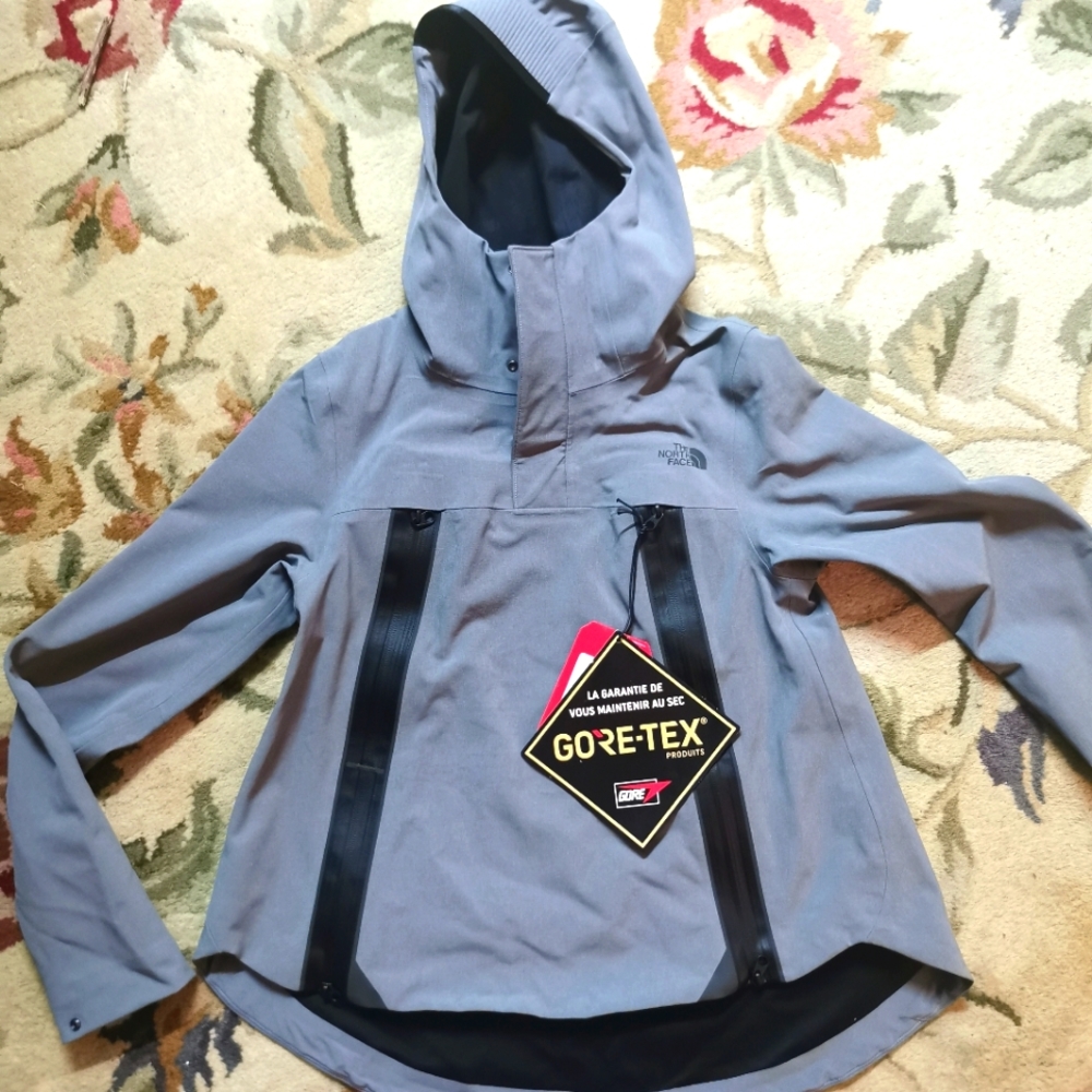 COPY - NWT, The North Face, Apex Gore-tex xs jacket